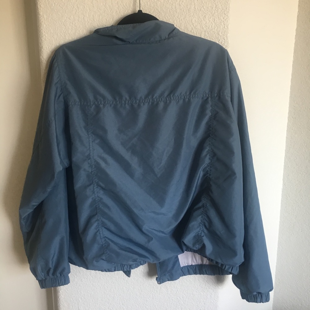 Windbreaker - Picture 3 of 3